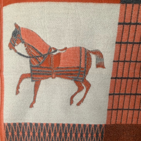 Reversible New Western Horse Scarf Shawl Pashmina Blanket Wrap - Picture 5 of 14